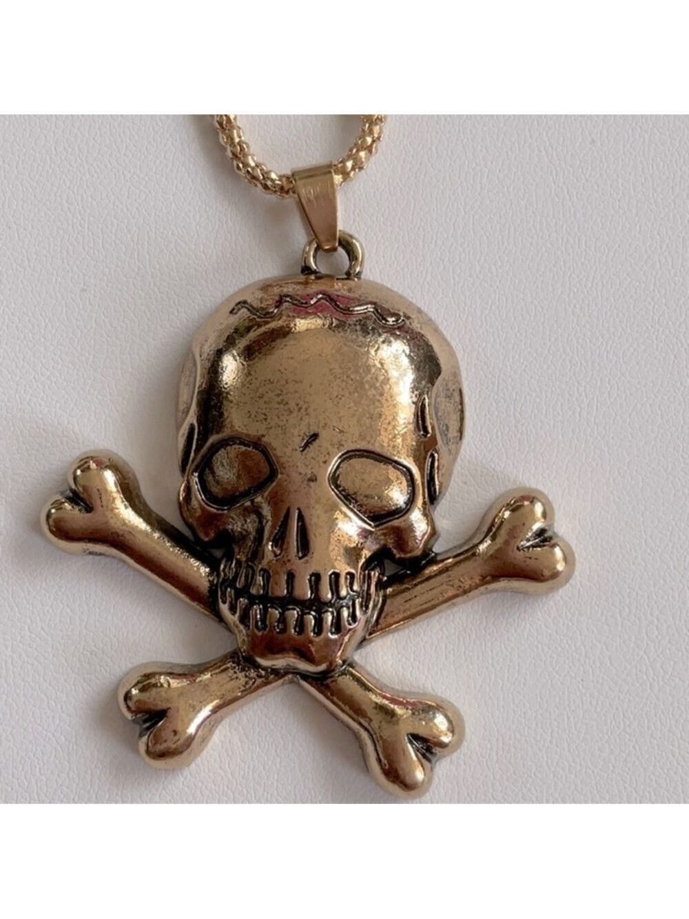 Betsey Johnson Gold Skull Crossbones Unisex Necklace